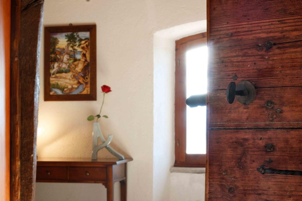 Relais Borgo Lizori Country House Campello sul Clitunno Dış mekan fotoğraf