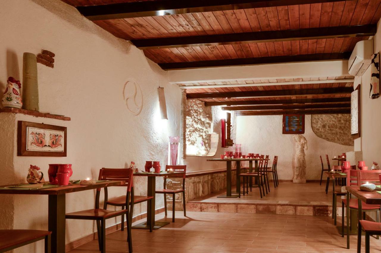 Relais Borgo Lizori Country House Campello sul Clitunno Dış mekan fotoğraf