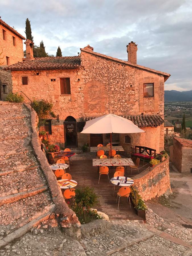 Relais Borgo Lizori Country House Campello sul Clitunno Dış mekan fotoğraf